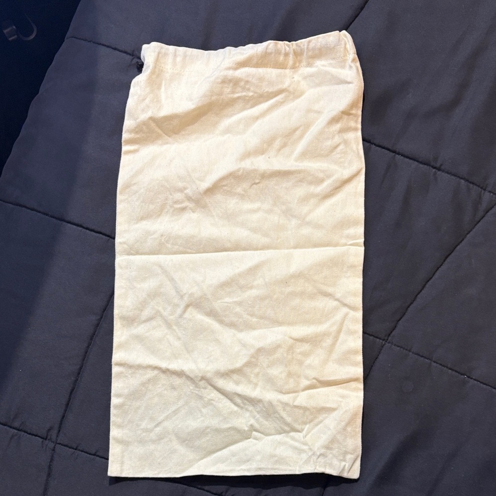 Fendi Beige Logo Dust Bag - Picture 5 of 7